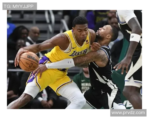 雄鹿与猛龙死磕，湖人全力以赴追平大比分